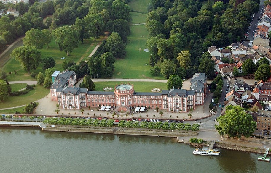 Schloss Biebrich, Wiesbaden, Germany, Germany